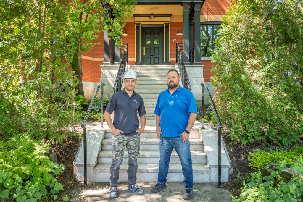 Entrepreneur-Maçonnerie-Réparation-brique-pierre-escaliers-Outremont